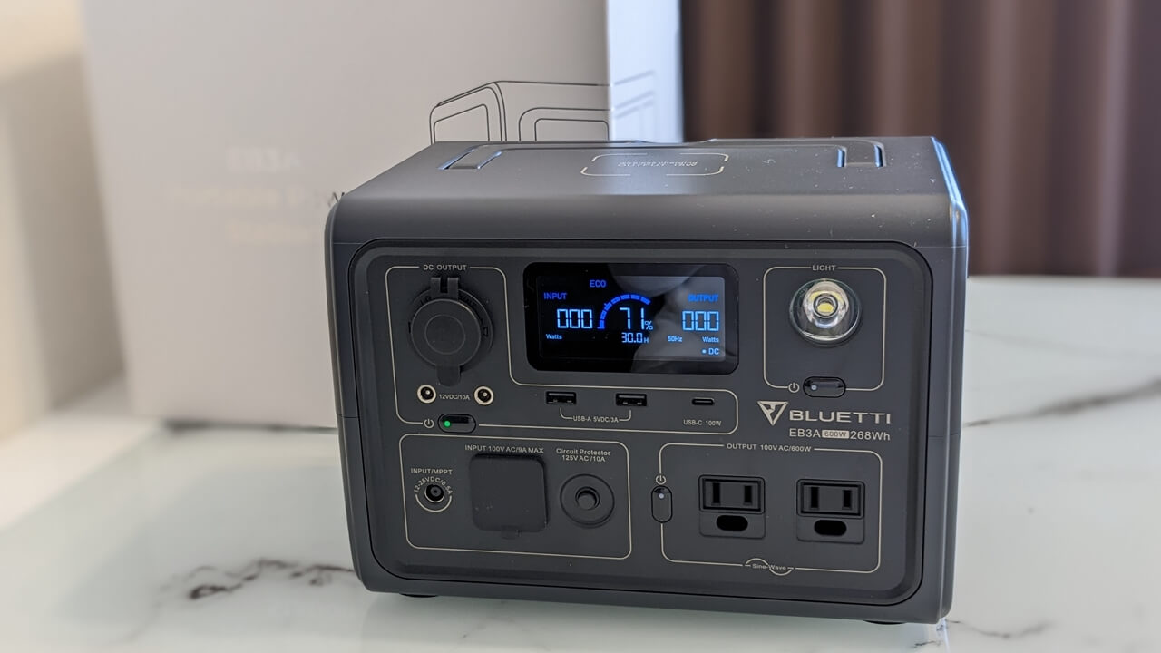 BLUETTI EB3A ポータブル電源 充電の為開封での未使用 ポータブル電源