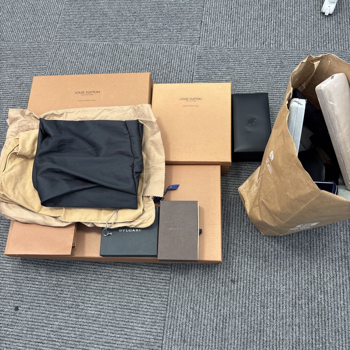 Yahoo!オークション -「ルイヴィトン 保存袋 大」の落札相場・落札価格