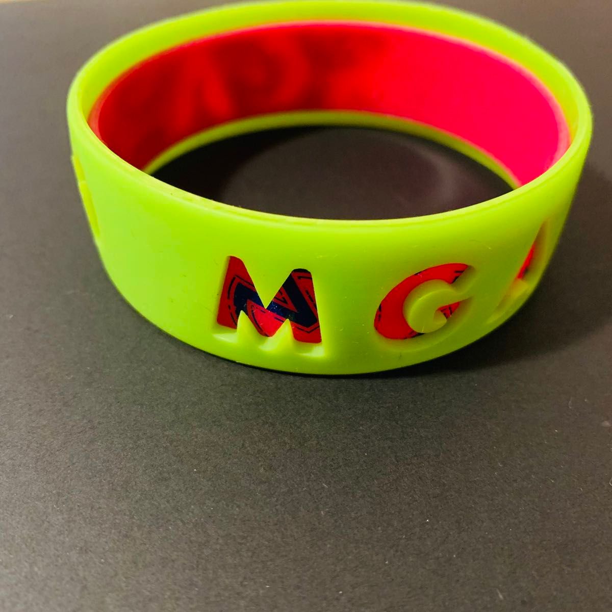 Mrs. GREEN APPLE ラバーバンド 赤色のグリッター Mrs.GREEN APPLE