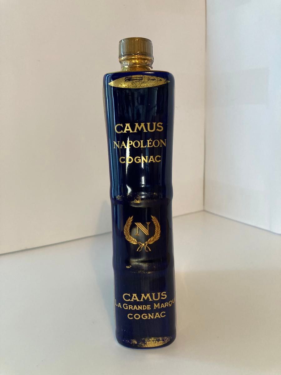 CAMUS コニャック ネイビーブルー卵型ボトル CAMUS コニャック