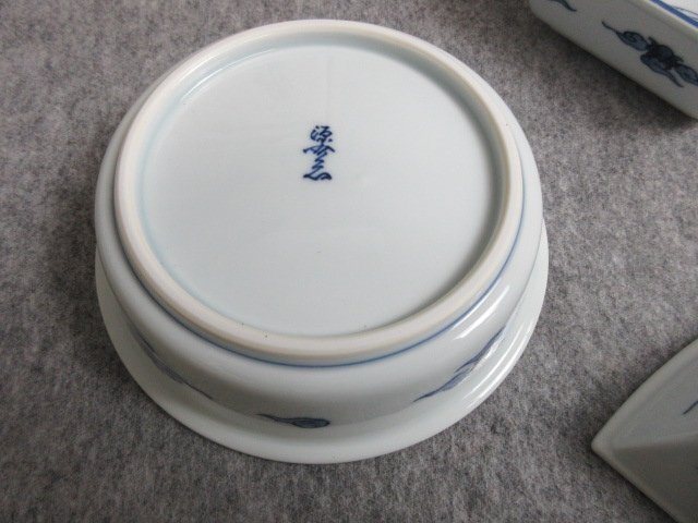 有田焼是木米窯源右衛門作染錦舞鶴文組皿共箱付き [