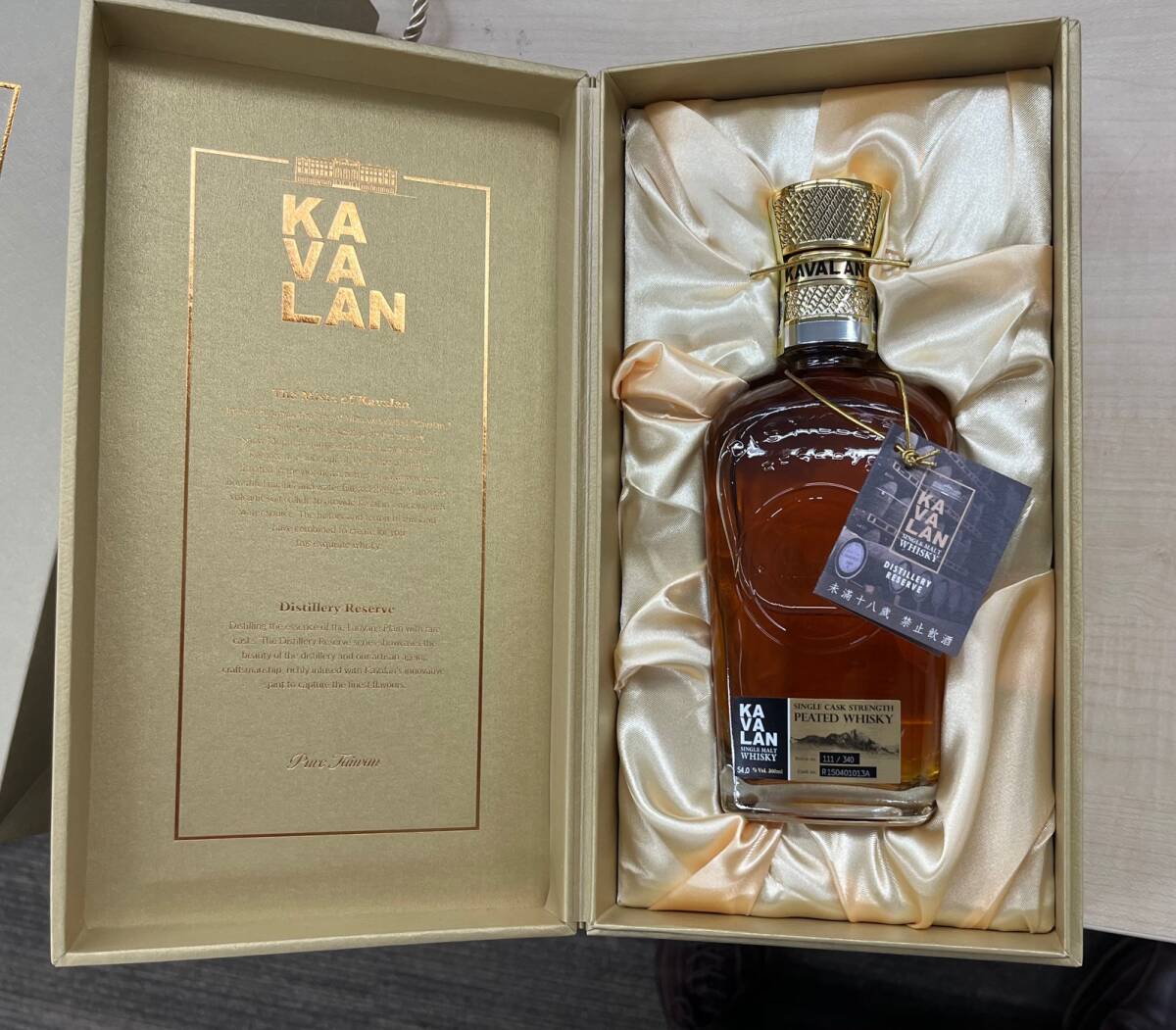 KAVALAN DISTILLERY RESERVE シングルモルト ウイスキー 300ml /54.0