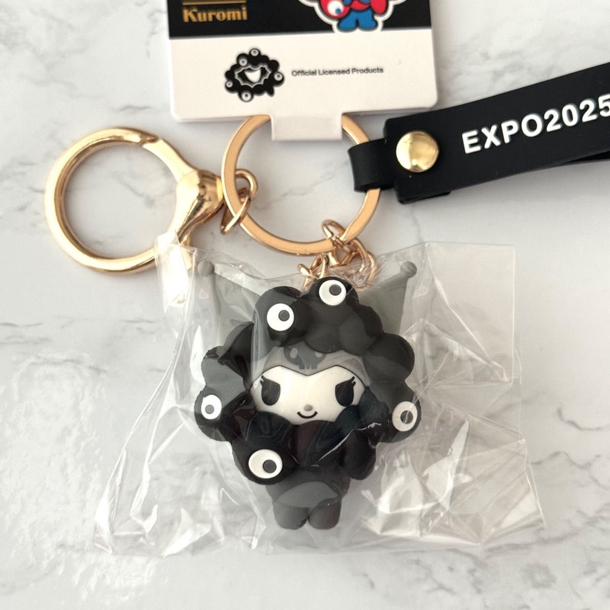 黒ミャクミャク サンリオコラボ なりきりキーホルダー 新品】黒ミャク