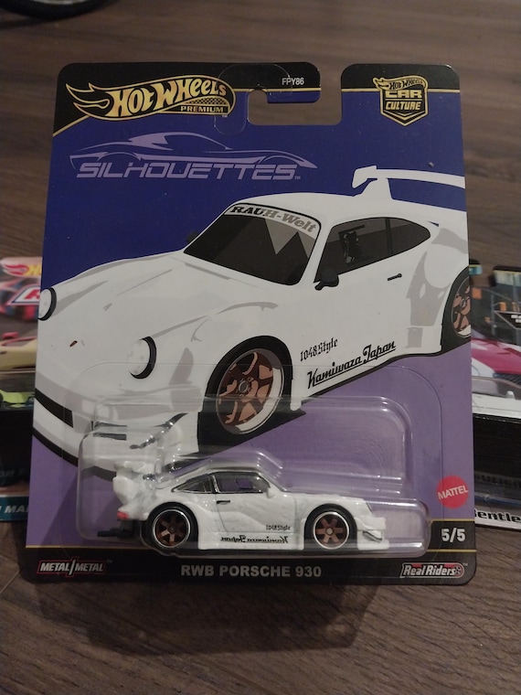 Hotwheels Premium Car Culture Silhouette White RWB Porsche 930 5/5