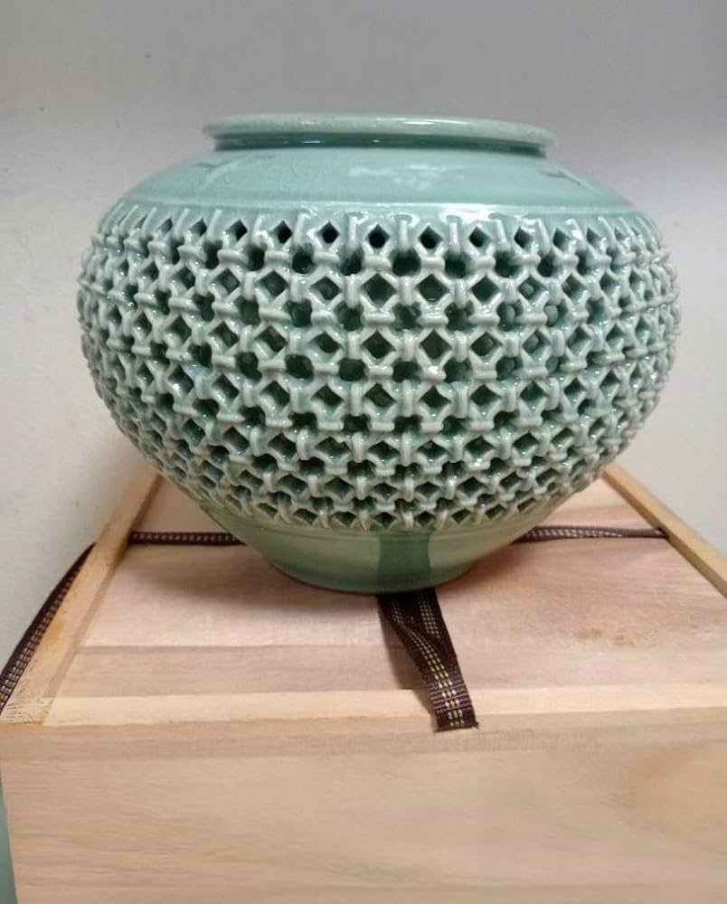 韓国 高麗青磁 芸泉陶芸研究院 池明九 作 高さ約50cm