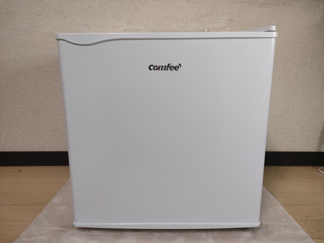 美品 コンフィー/comfee 小型冷蔵庫 RCD45WH/E 2024年製 コンフィー(COMFEE') COMFEE' 冷蔵庫 45L 右開き ホワイト RCD45WH/E