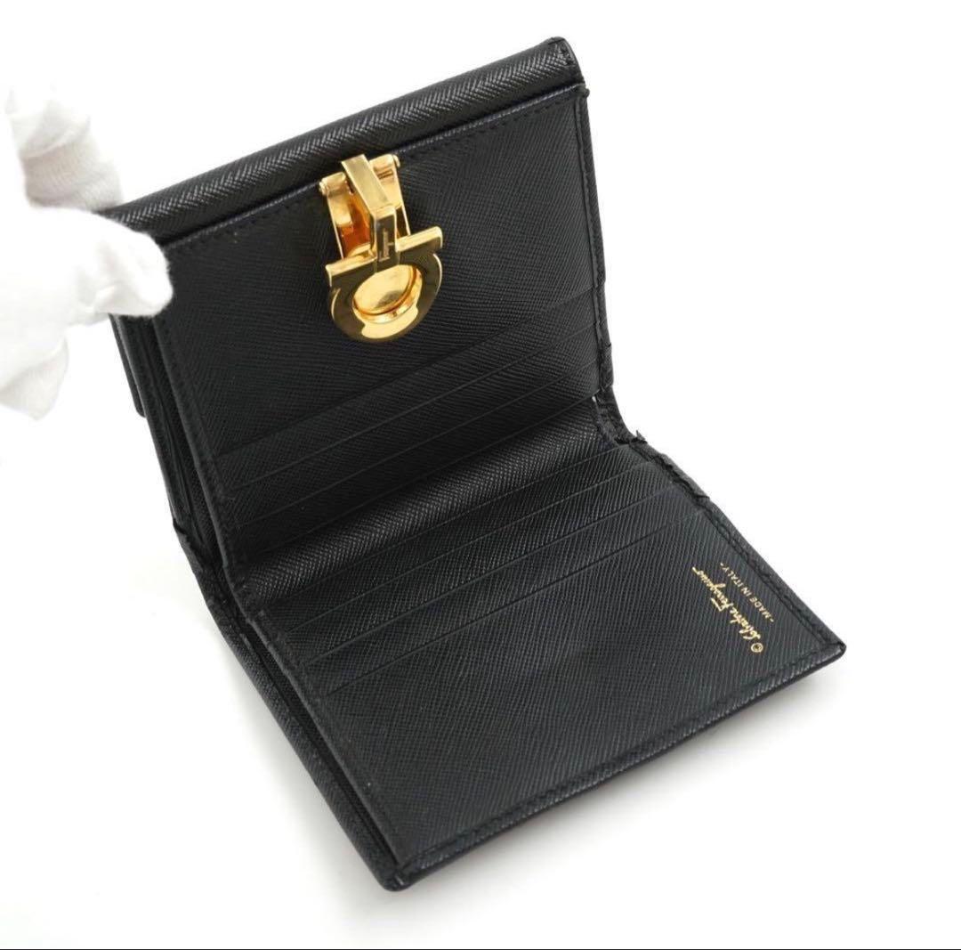 ✨未使用展示品✨ Ferragamo ミニ財布 ガンチーニクロジャー 二つ折り