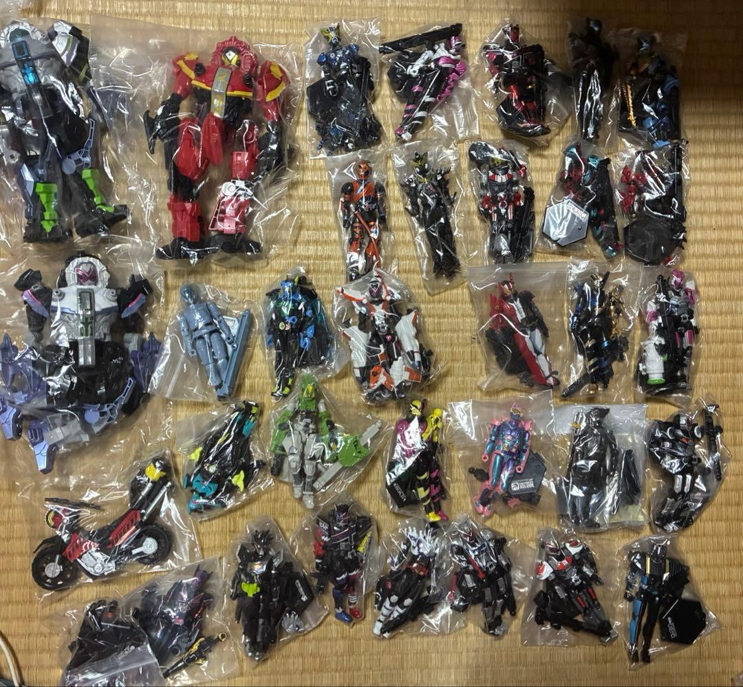 仮面ライダー　装動シリーズ　タイムマジーン他まとめ売り 仮面ライダージオウ」“タイムマジーン”ゲイツ機＆ウォズ機がセットで