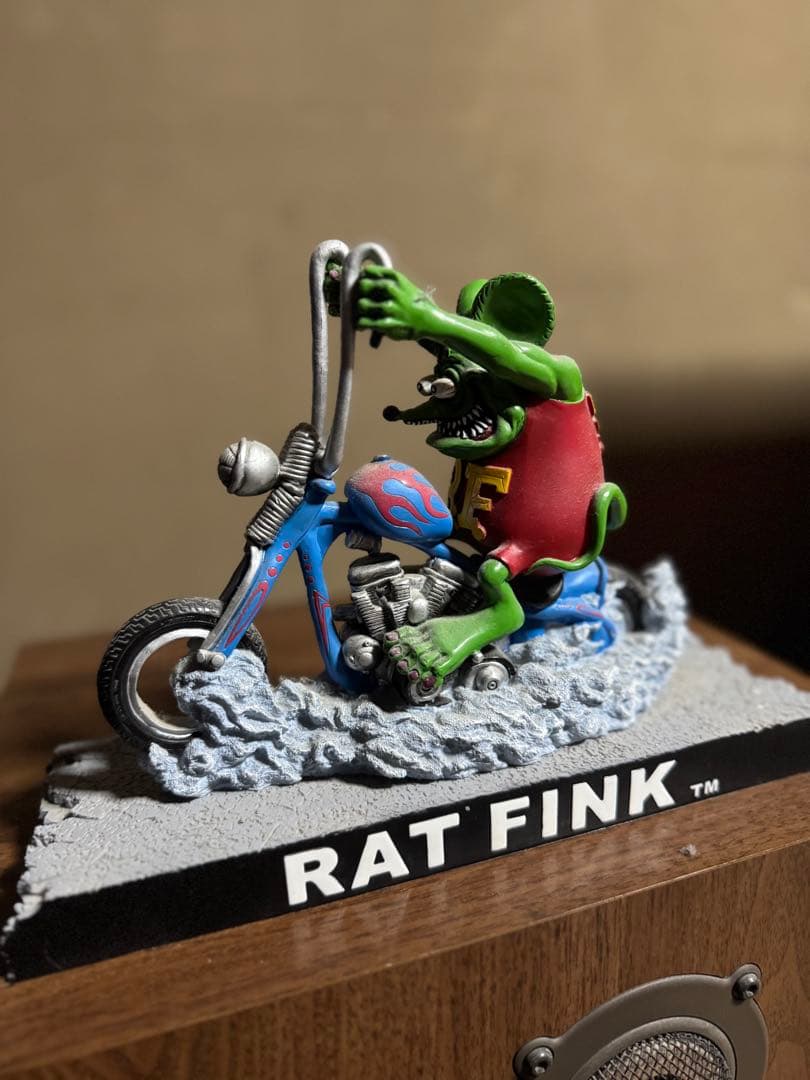 RAT FINK バイクフィギュア