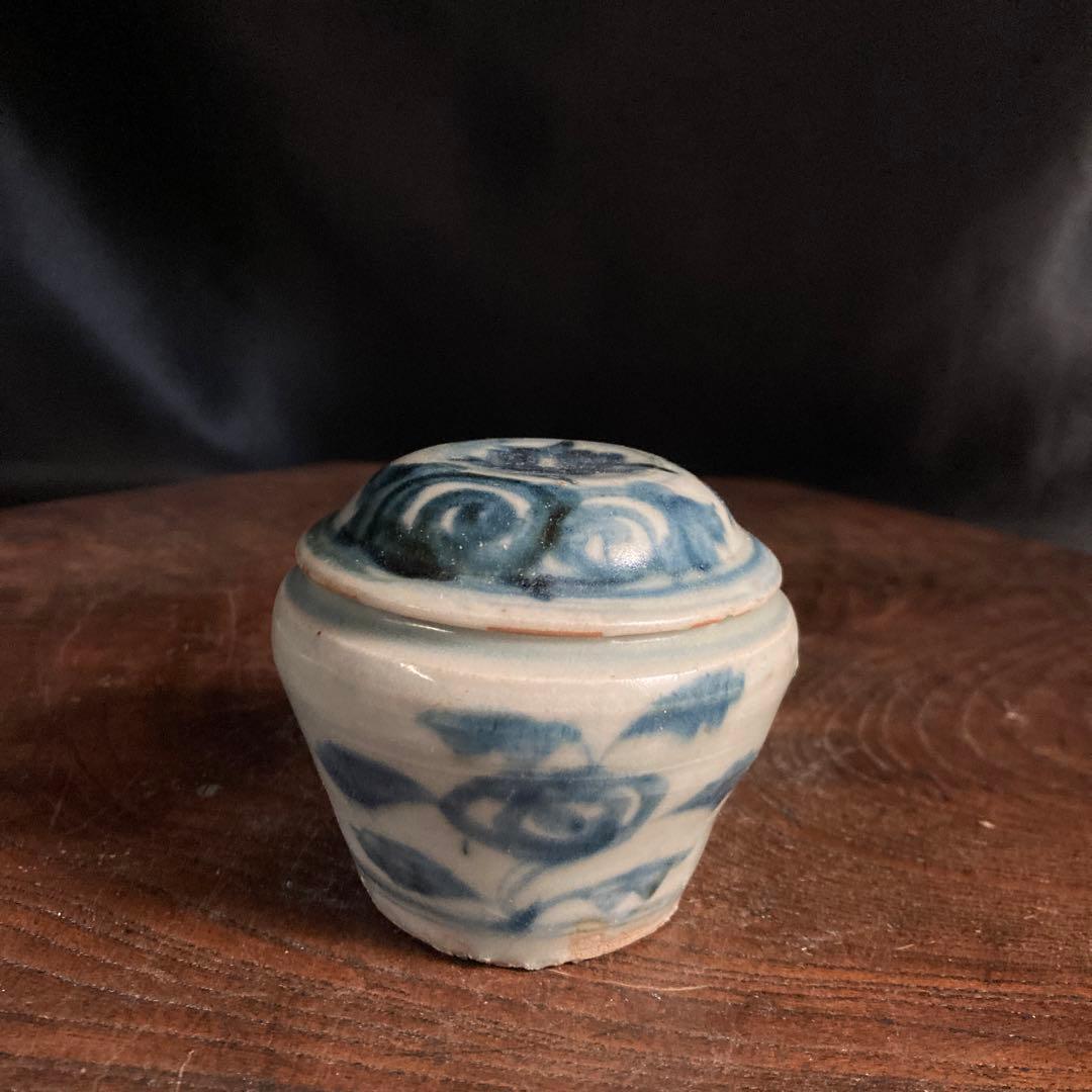 新春赤札セール❗️【ギャラリー三益】古美術　元〜明初染付　芙蓉紋共蓋小壺 新春赤札セール❗️【ギャラリー三益】古美術 元〜明初染付 芙蓉紋共蓋